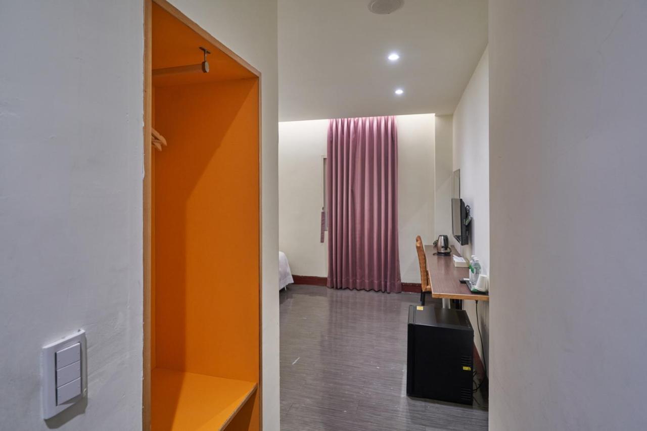 Yung An Business Hotel Dounan Extérieur photo